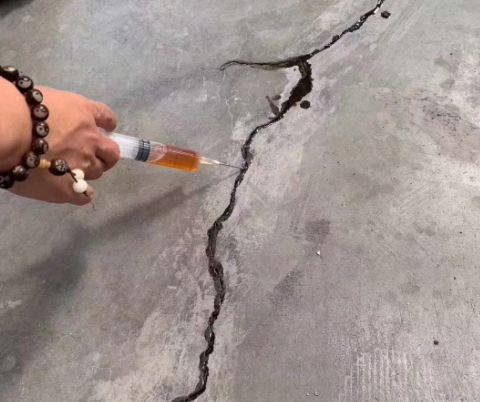 库车混凝土裂缝修补技术详解​